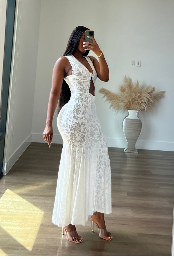 "LOVERS MUSE" LACE DRESS