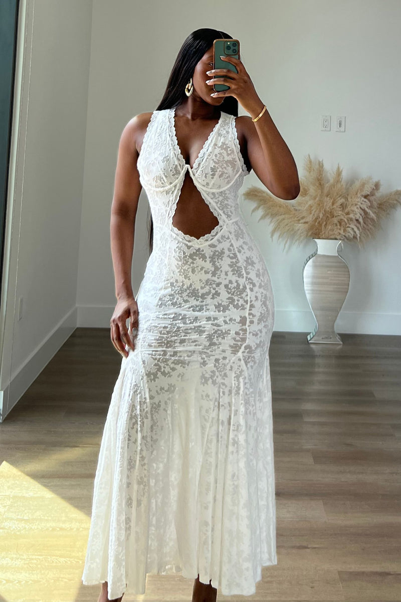 "LOVERS MUSE" LACE DRESS