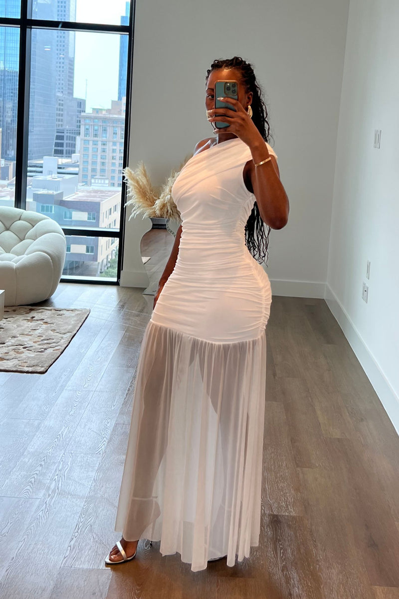 "WHITE LOTUS" MAXI DRESS