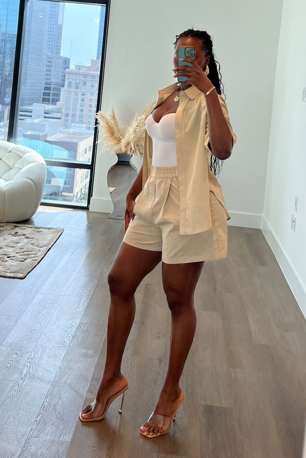 "NEUTRAL GROUND" SET