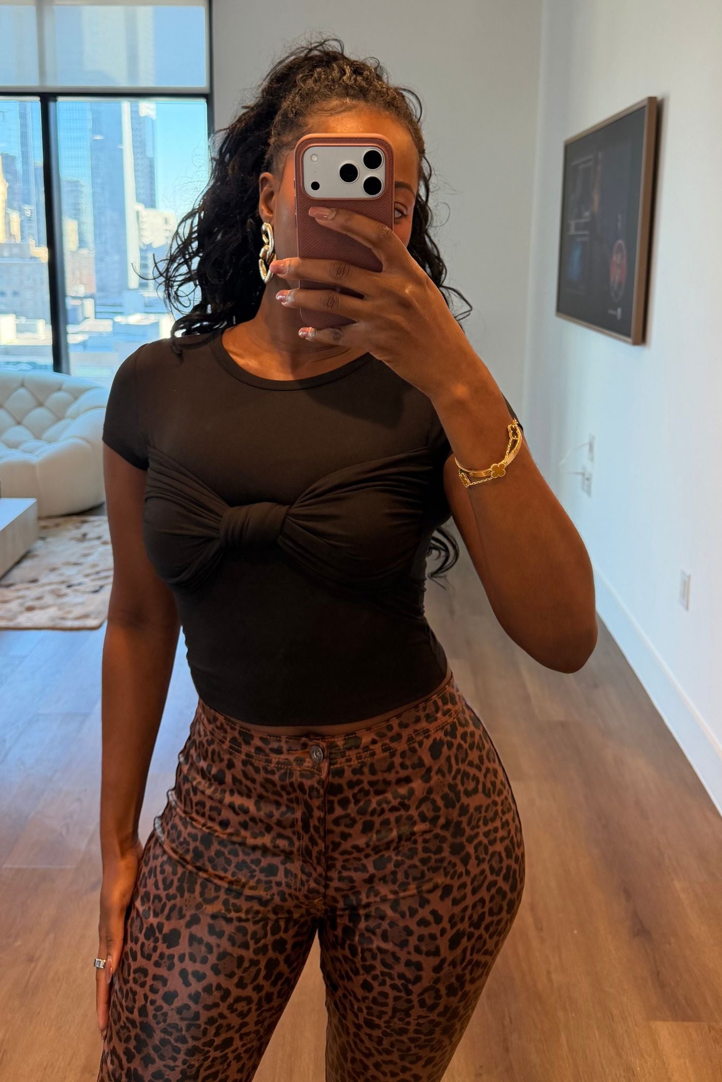"TWISTING TONGUES" TOP