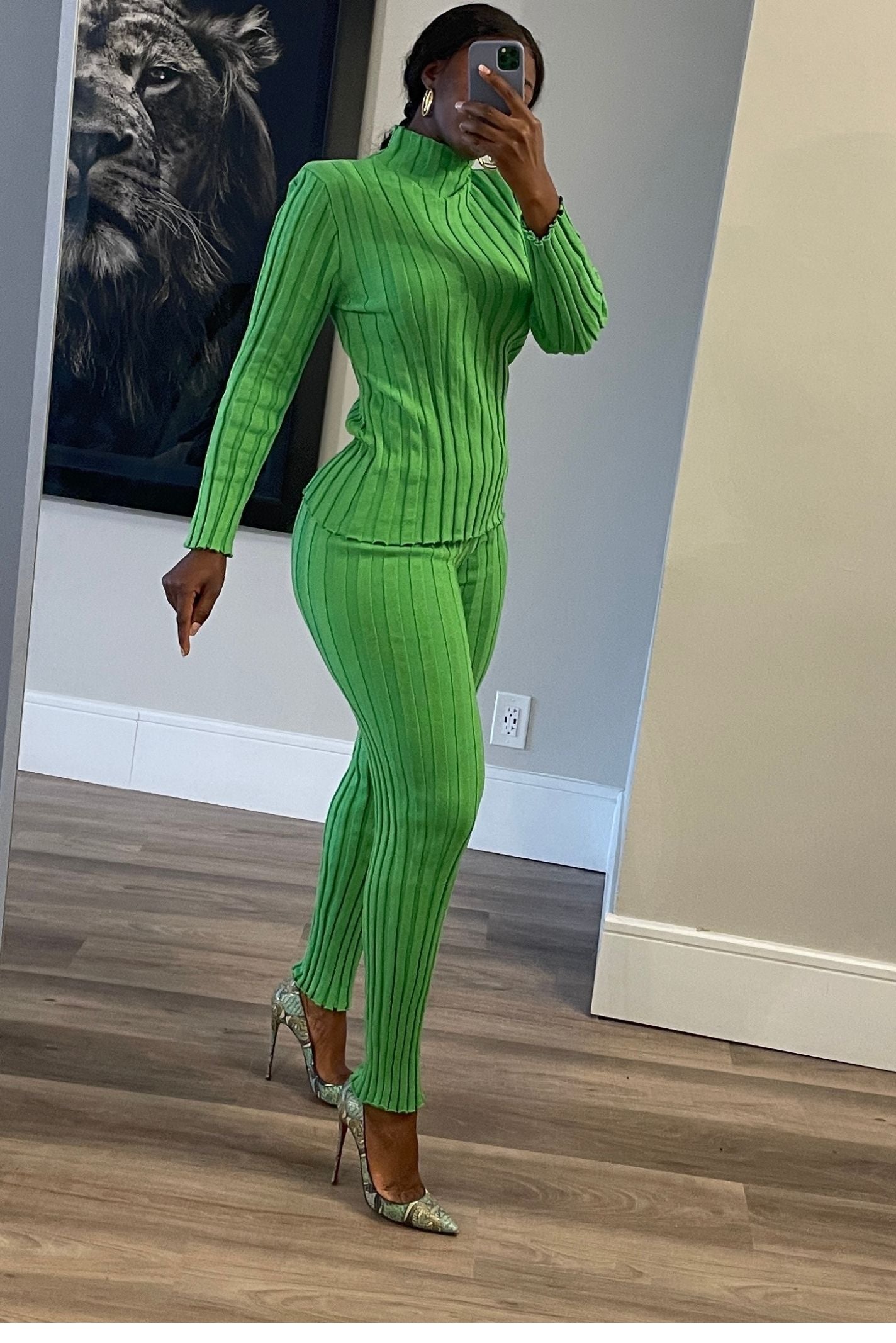"WARM IN ICELAND" SET - StylePurch